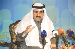الشيخ احمد الحمود متحدثا في المؤتمر الصحافي بعد تفقده المركز الاعلامي هاني الشمري