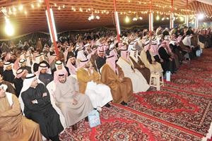 جانب من ناخبي الدائرة الرابعة في افتتاح مقر مشعل العيار