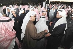 مشعل العيار بين ناخبيه