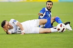 يعقوب الطاهر في لقاء سابق امام اوزبكستان﻿