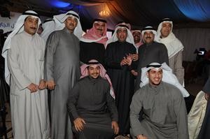م عادل الخرافي متوسطا شباب الدائرة﻿