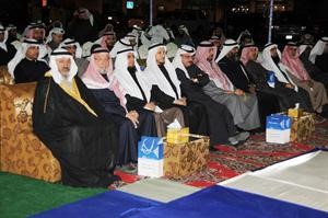احمد باقر ومطارق العيسى وشريدة المعوشرجي خلال افتتاح مقر السلطان والعميري هاني الشمري