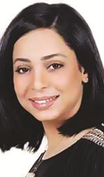منى مكين﻿