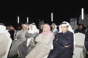 ناخبو الثانية في مقر عدنان المطوع