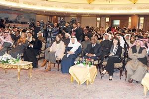 جمهور عريض تابع ندوة كرمان	سعود سالم﻿