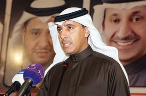 ماضي الهاجري متحدثا خلال الندوة