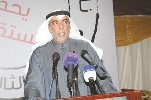 ناجي العبدالهادي متحدثا للحضور