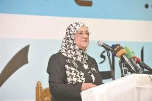 دمعصومة المبارك متحدثة للحضور 	متين غوزال﻿