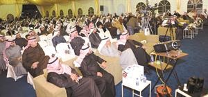 الحضور في افتتاح مقر شايع الشايع