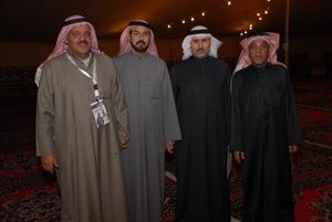 اللجنة الاعلامية للمرشح مخلد العازمي يتوسطهم فالح العازمي﻿