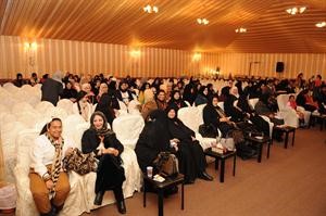 جانب من الحاضرات في مقر عبدالله الرومي