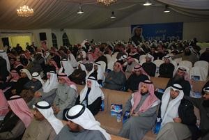 الناخبون يتابعون حديث المسعود﻿