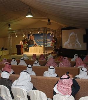 مفهد المسعود على المنصة مخاطبا الحضور﻿