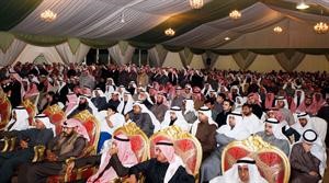 جانب من الحضور في مقر فيصل الكندري مساء امس الاول
