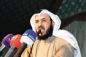 عبدالله البرغش مخاطبا الحضور﻿