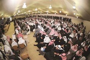 جانب من الحضور داخل مقر السعدون هاني الشمري
