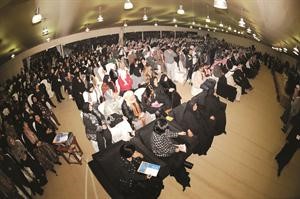 الحاضرات في مقر احمد السعدون