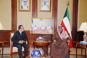 الشيخ صباح الخالد خلال لقائه السفير المغربي الجديد
