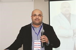 احد المحاضرين﻿