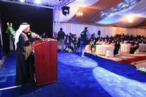 عادل الخرافي متحدثا لناخبات الدائرة الثانية