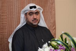 المحامي خالد الشطي متحدثا للحاضرات﻿