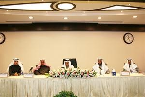 محمد النومس ومحمد الكندري وجمال الدوسري خلال اللقاء﻿
