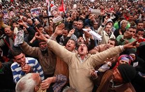 جانب من التظاهرات امس في ميدان التحرير افپ