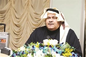 مشعل العيار مخاطبا الحاضرات