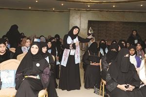احدى الناخبات تعقب على حديث مشعل العيار سعود سالم