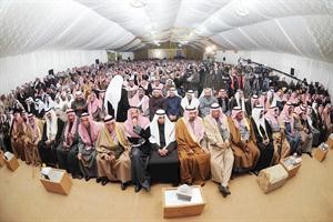 جانب من الحضور في المقر الانتخابي لمحمد الخليفة