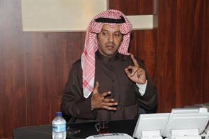 مشعل الذايدي لـ «الأنباء»: الحكومة الجديدة على المحك بتطبيق القانون ومحاربة الفساد وعدم التدخل في الانتخابات