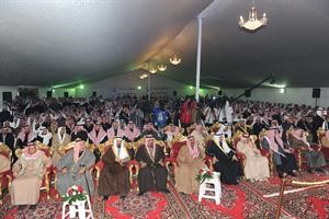 جانب من الحضور اثناء افتتاح مقر مبارك الوعلان﻿