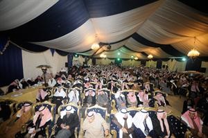 الحضور في مقر مشعل الذايدي
