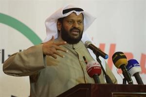 عبدالله العرادة متحدثا خلال افتتاح مقره﻿