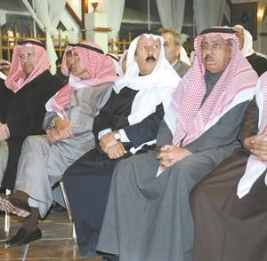 سعد طامي وجواد بوخمسين خلال افتتاح مقر الصقر﻿