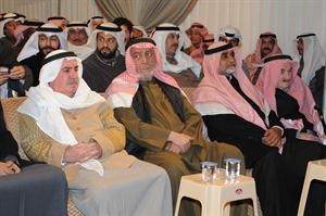 فهد الراشد والد المرشح علي الراشد يتقدم الحضور﻿