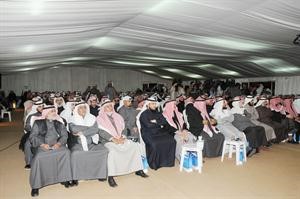 ناخبو الدائرة الثانية في مقر الخنة
