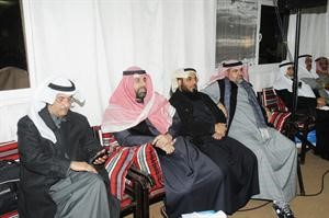 جانب من الحضور في مقر دالخنة
