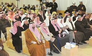 ناخبو الدائرة الرابعة في مقر محمد الخليفة﻿