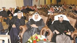 علي المتروك والزميل حسين عبدالرحمن في مقر الهاجري