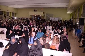 ناخبات الدائرة الثانية في مقر رياض العدساني
