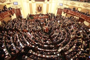 شفيق : المشير سيكون في منصب «أعلى» لو أصبحت رئيساً.. والنواب أكلوا 1500 ساندويش وشربوا 2000 مشروب.. والبوفيه نفد عند الساعة 12 