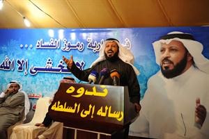 دضيف الله ابورمية متحدثا خلال افتتاح مقره الانتخابي