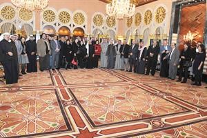 جواد بوخمسين متوسطا الحضور في ديوانه صباح امس﻿
