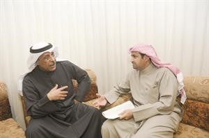 دوخي الحصبان متحدثا للزميل ناصر الوقيت