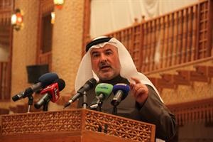 صالح عاشور مخاطبا الحاضرات