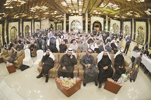 جانب من ناخبي الدائرة الثالثة في ندوة النائب السابق ومرشح الدائرة الثالثة دوليد الطبطبائي﻿