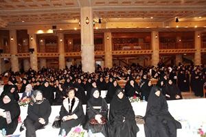 جانب من ناخبات الدائرة الاولى وفي مقدمتهن م جنان بوشهري