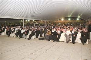 ناخبو الدائرة الثانية احتشدوا في مقر مرزوق الغانم