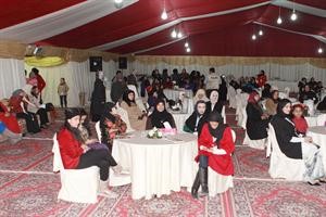 الحاضرات يستمعن لحديث العبدالهادي ﻿